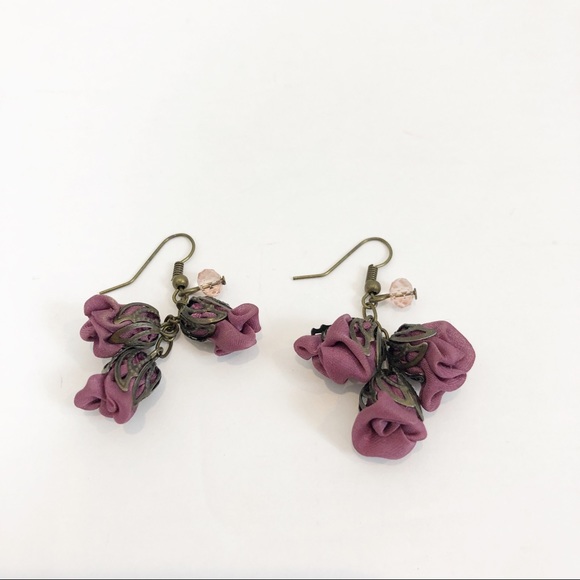 Handmade Earrings and Necklace Set - Picture 4 of 8